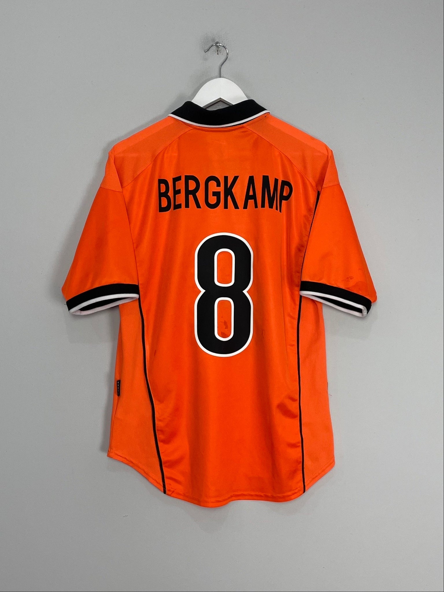 Netherlands 1998 Retro Home Men's Football Shirt Bergkamp 8 Print Orange