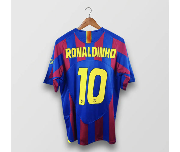 Barcelona 2005-2006 Retro Home Men's Football Shirt Ronaldinho 10 Print